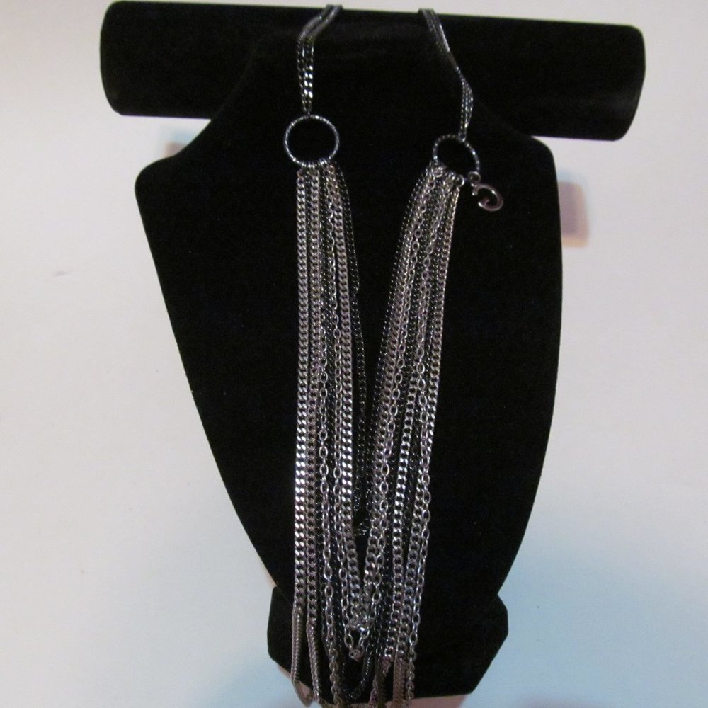 Long different color metal strands G By Guess necklace